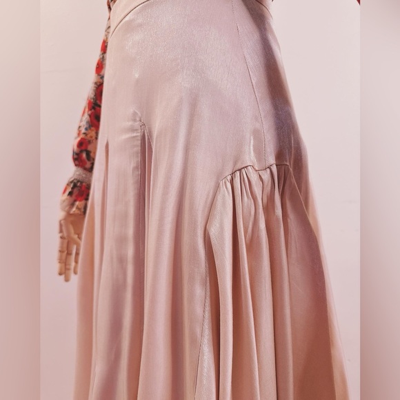 Satin Circle skirt in glitter nude color - Picture 5 of 8